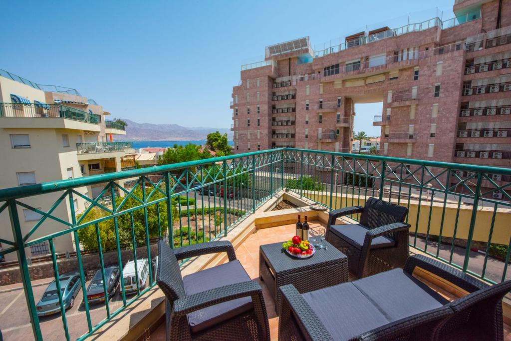 C Class Apartment Эйлат Экстерьер фото