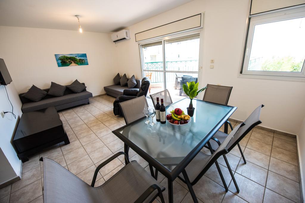 C Class Apartment Эйлат Экстерьер фото